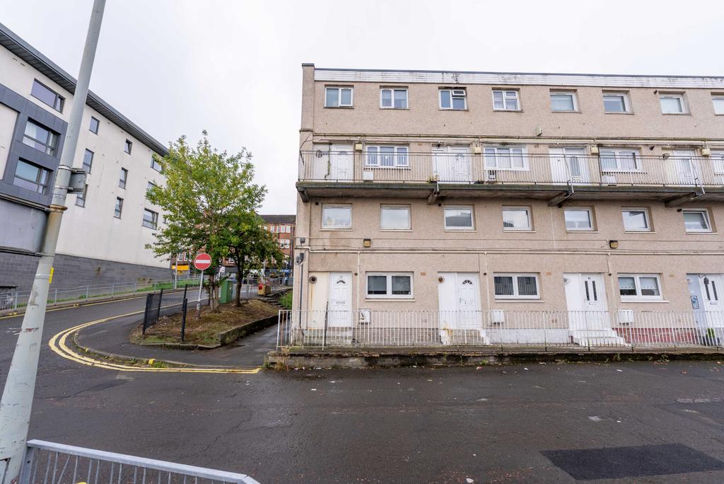 Apartment in Glasgow - View 2