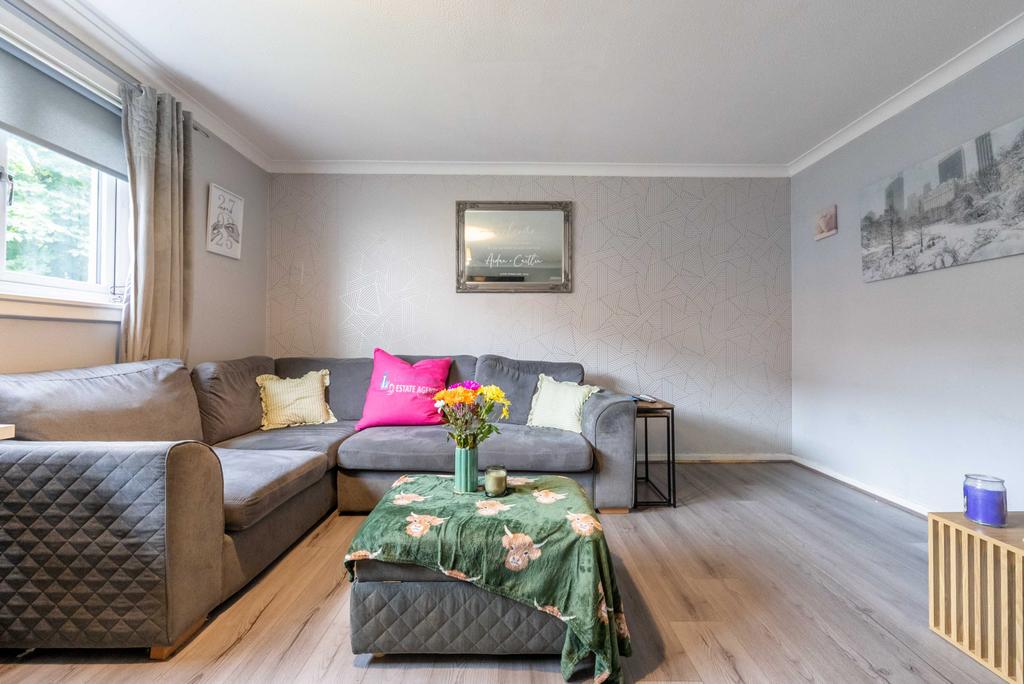 Apartment in Glasgow - View 3