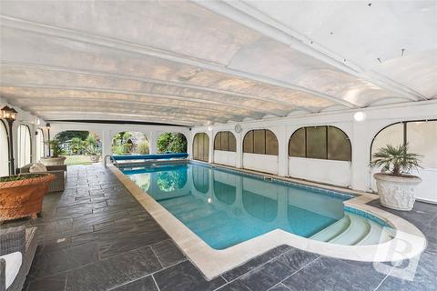 5 bedroom detached house for sale, North Road, Havering-atte-Bower, Romford, Essex, RM4