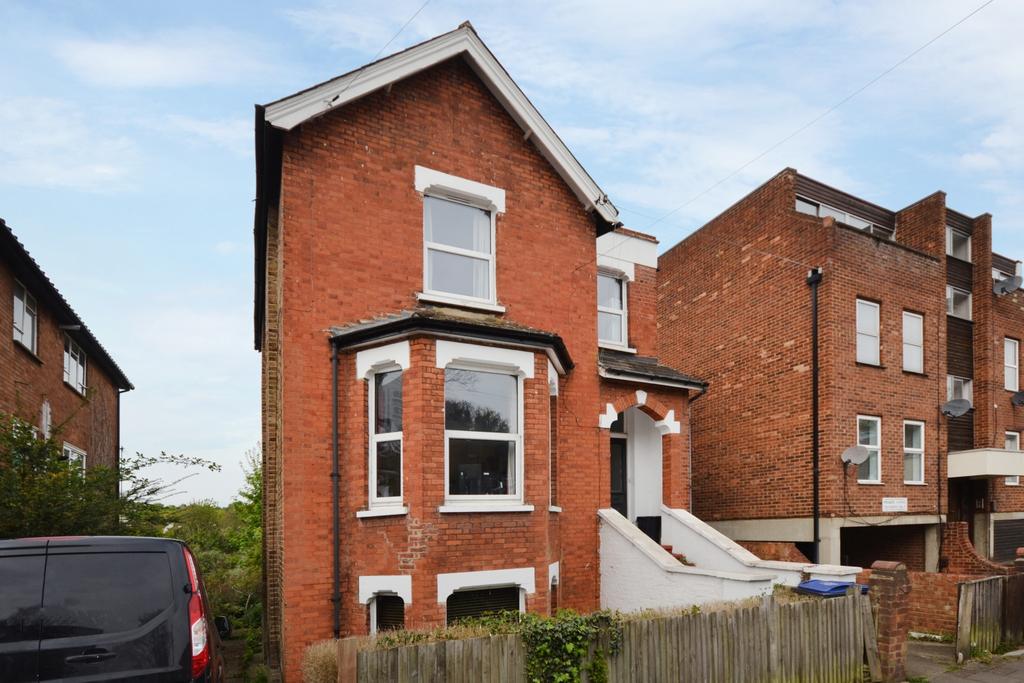 Apartment in Bromley - View 2