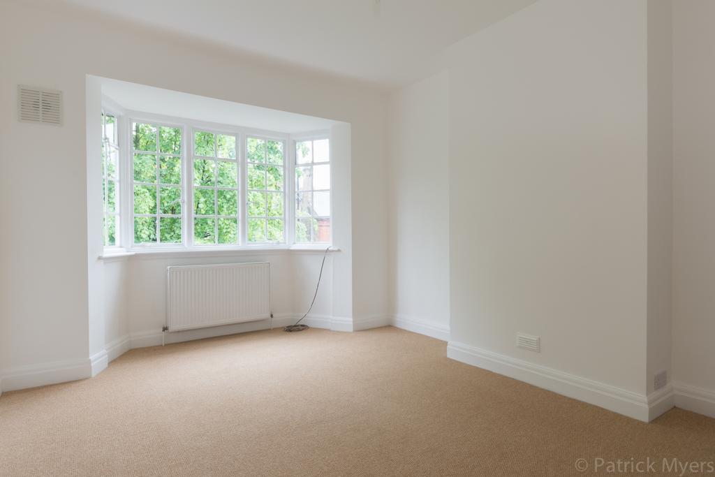Apartment in London - View 3