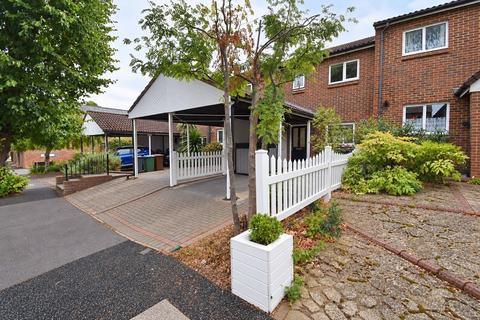 2 bedroom terraced house for sale, Falmouth Avenue, Highams Park, London. E4 9QN