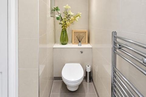 2 bedroom terraced house for sale, Falmouth Avenue, Highams Park, London. E4 9QN
