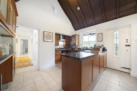2 bedroom detached house for sale, Hazlewell Road, Putney