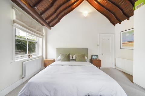 2 bedroom detached house for sale, Hazlewell Road, Putney