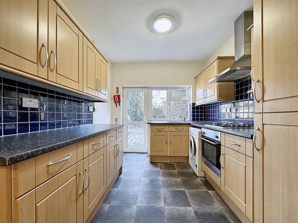 House in London - View 2