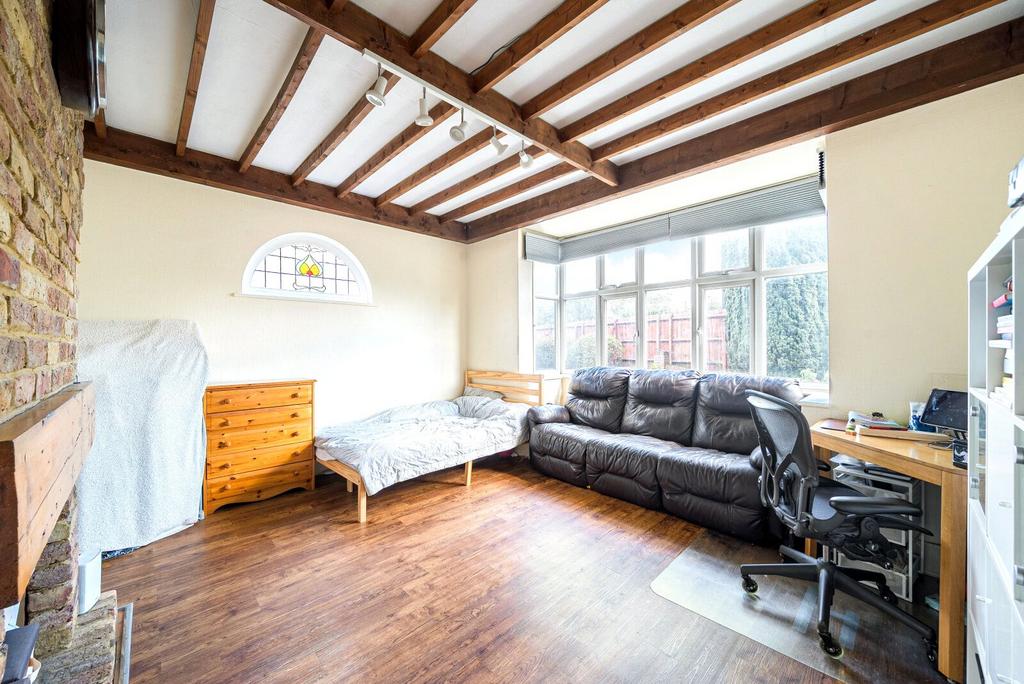 House in London, Royal Borough of Kingston upon Thames - View 5