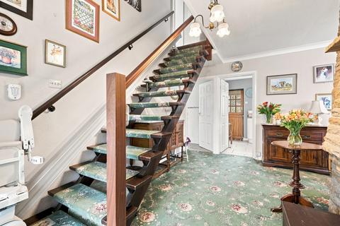 4 bedroom detached house for sale, Wyatts Green Road, Wyatts Green, CM15