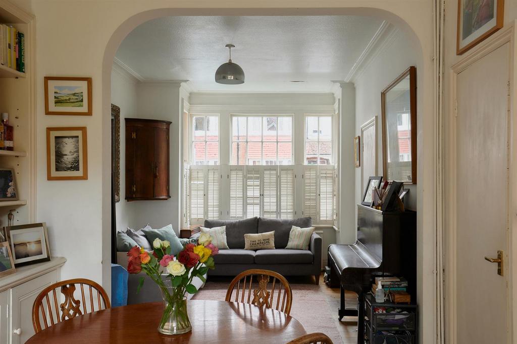 House in London - View 3