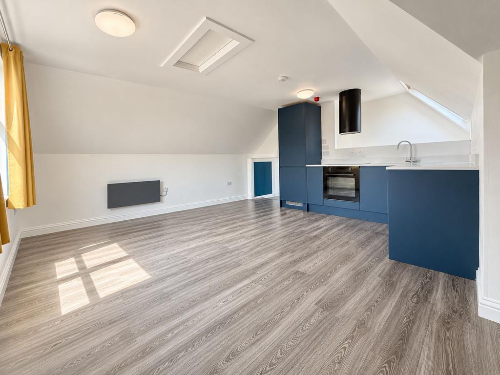 Apartment in Bournemouth - View 2