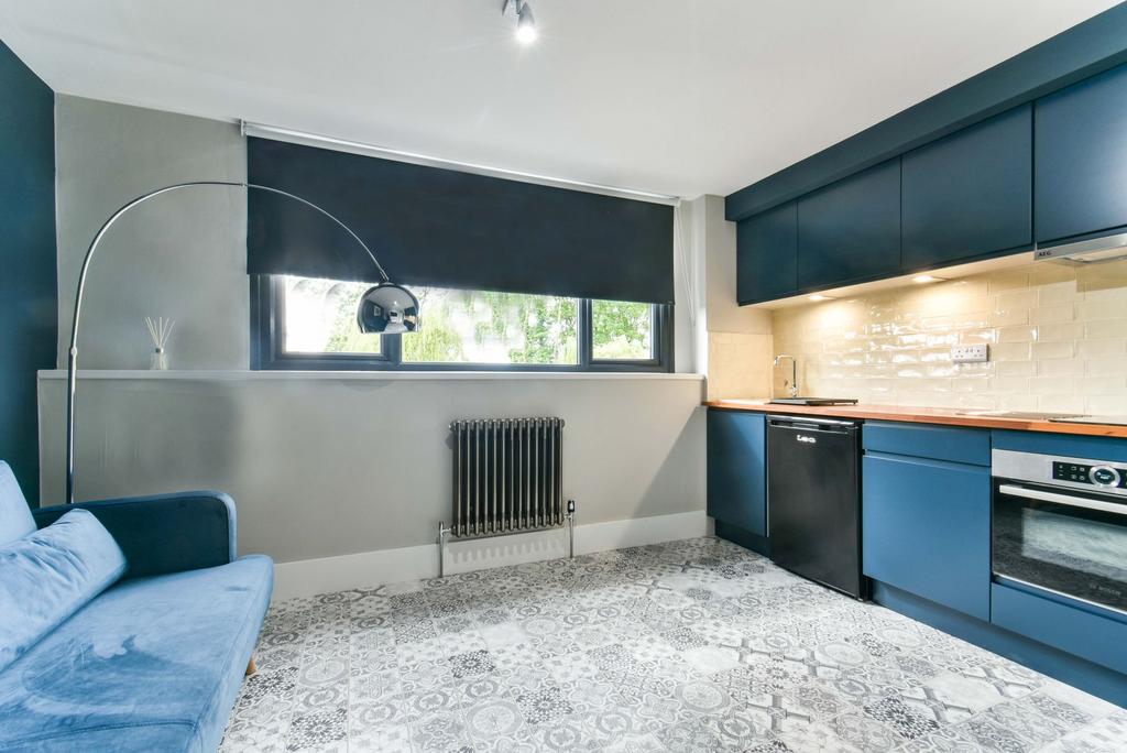 Apartment in York - View 2