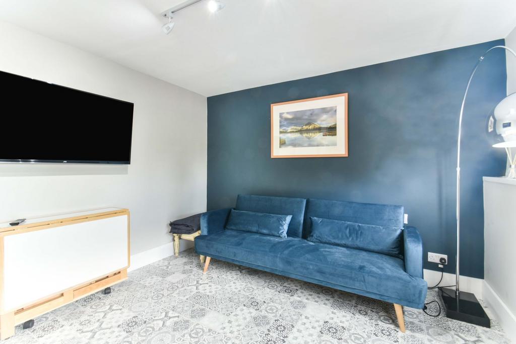 Apartment in York - View 3