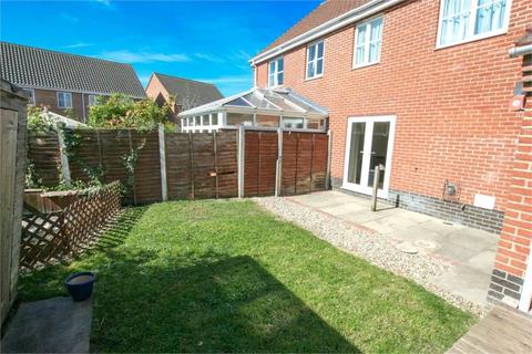 3 bedroom house to rent, Tortoiseshell Way, Wymondham, NR18