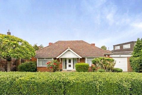 3 bedroom bungalow for sale, Church Road, West Drayton