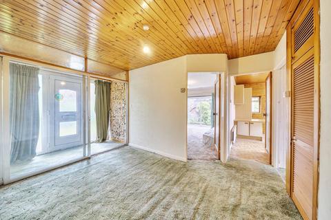 3 bedroom bungalow for sale, Church Road, West Drayton