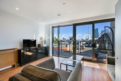 3 bedroom flat to rent, Horizons Tower, 1 Yabsley Street, London, E14