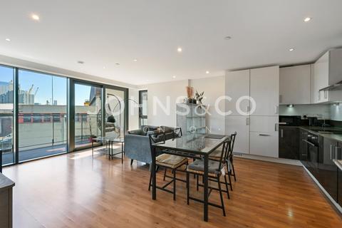 3 bedroom flat to rent, Horizons Tower, 1 Yabsley Street, London, E14