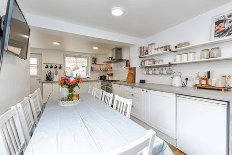 5 bedroom end of terrace house for sale, Paget Street, Gillingham, Kent, ME7