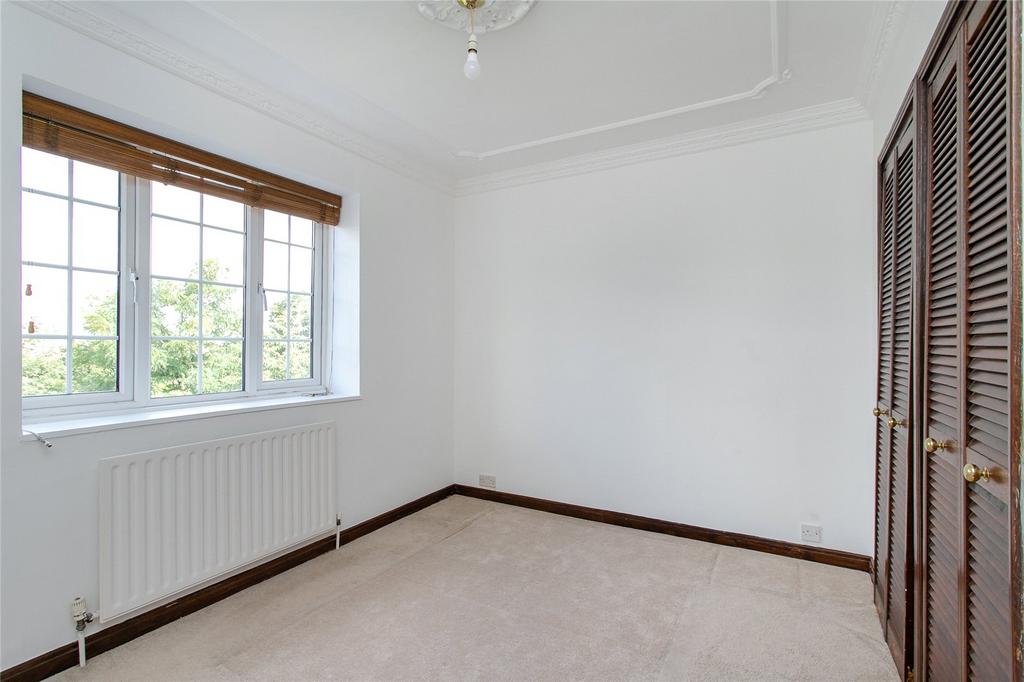 Apartment in Lambeth - View 3