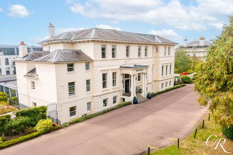 2 bedroom retirement property for sale, Lansdown Road, Cheltenham GL50