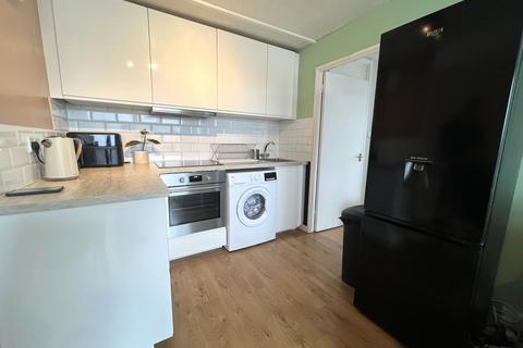 2 bedroom property to rent, Warren Road, Dawlish Warren, EX7