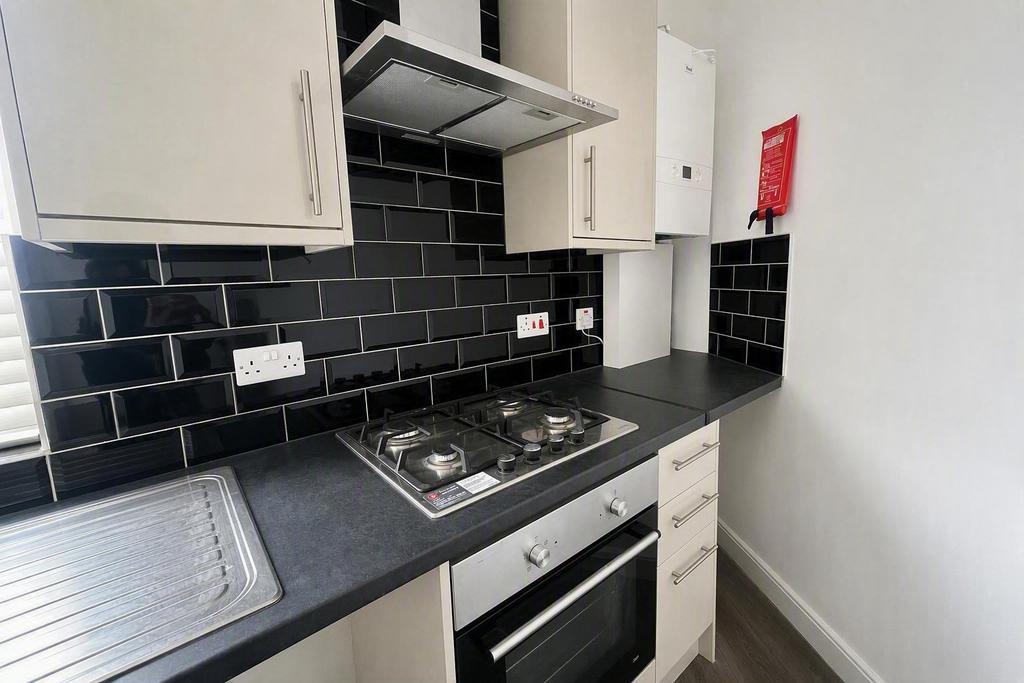 Apartment in Sheffield - View 5