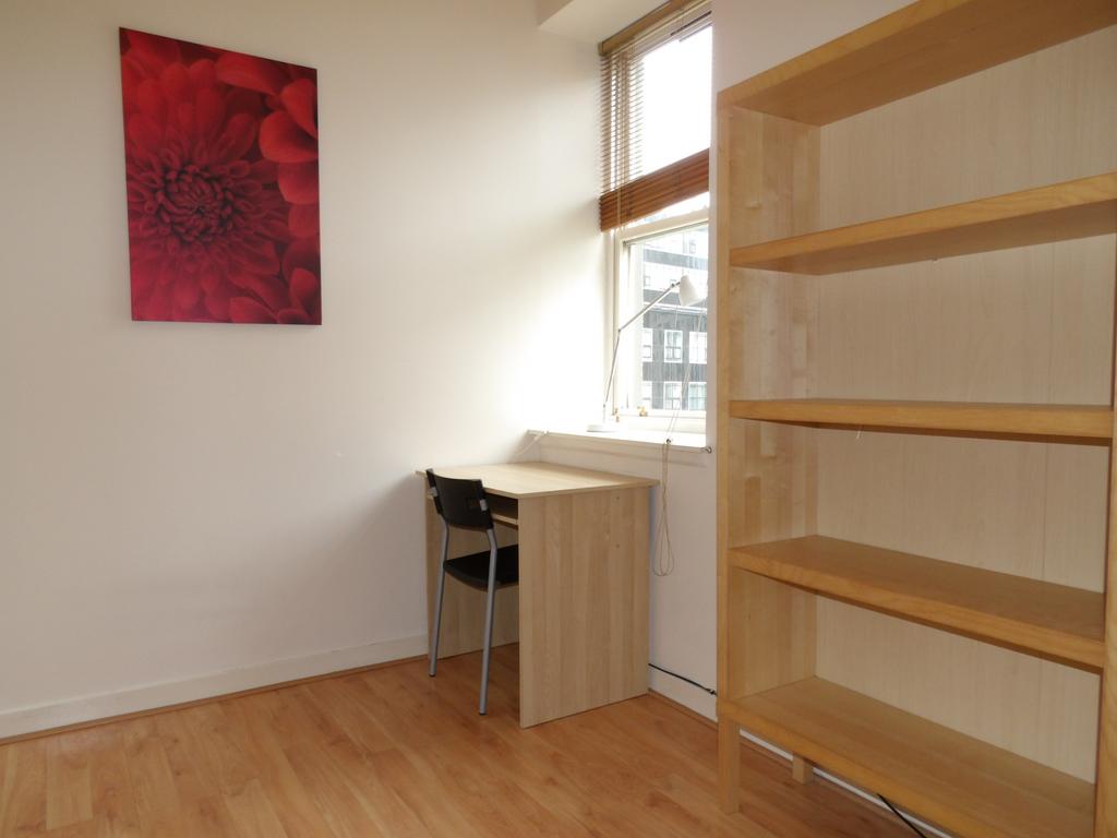 Apartment in Glasgow, Laurieston, Merchant City - View 3