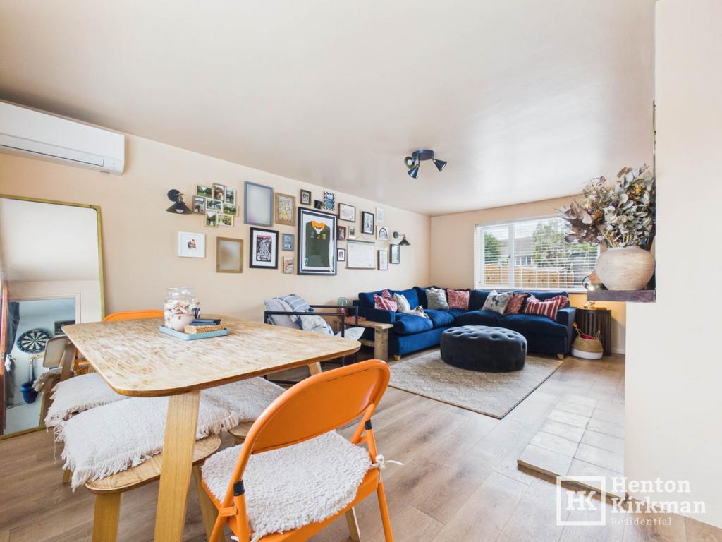 House in Basildon, Great Burstead and South Green - View 4