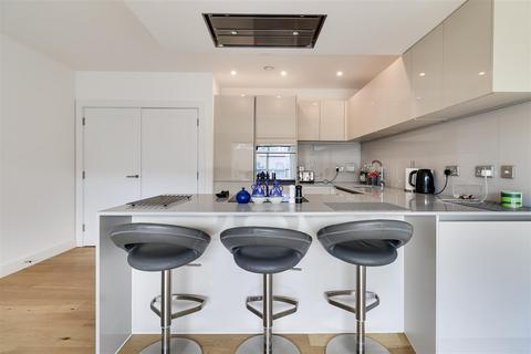 2 bedroom flat for sale, Nine Wells Road, Cambridge CB2