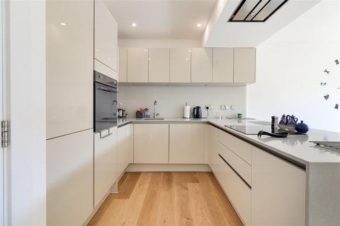 2 bedroom flat for sale, Nine Wells Road, Cambridge CB2