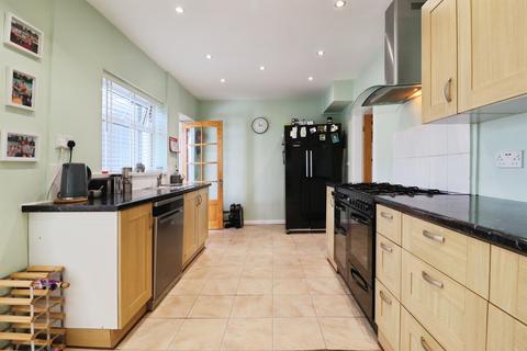 3 bedroom terraced house for sale, St. Donats Close, Dinas Powys