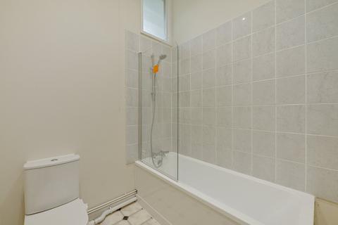 1 bedroom apartment to rent, Queen Street, Henley-on-Thames, Oxfordshire, RG9
