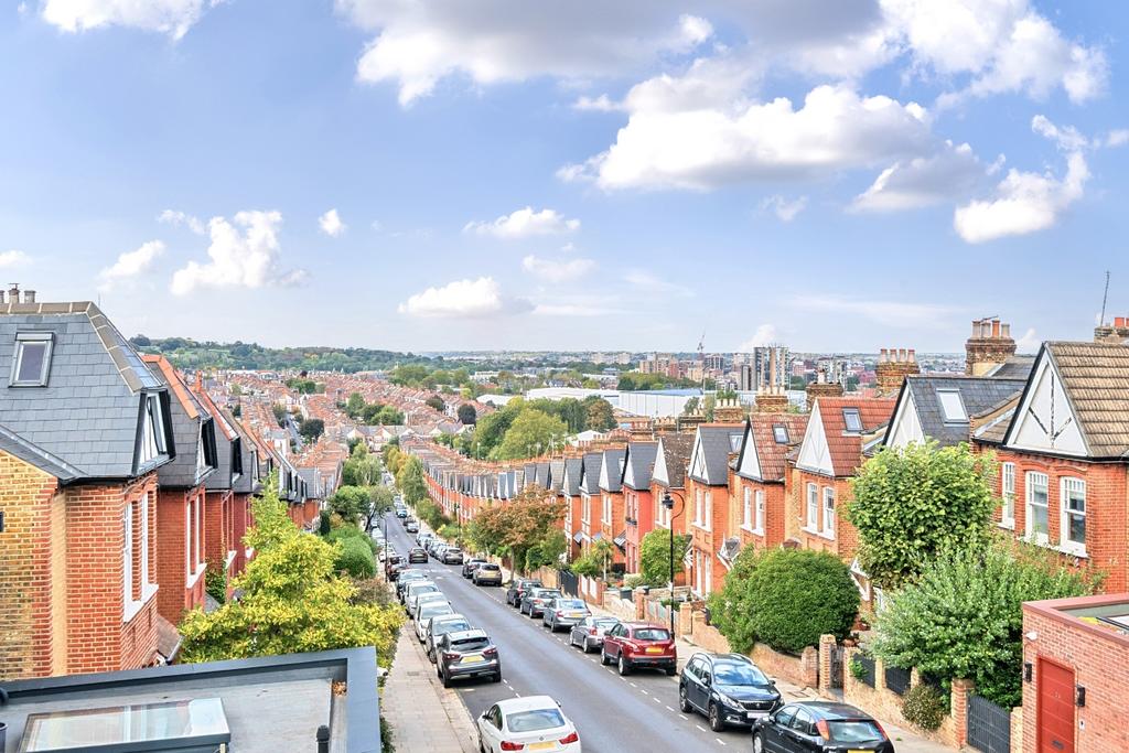 Apartment in London - View 4