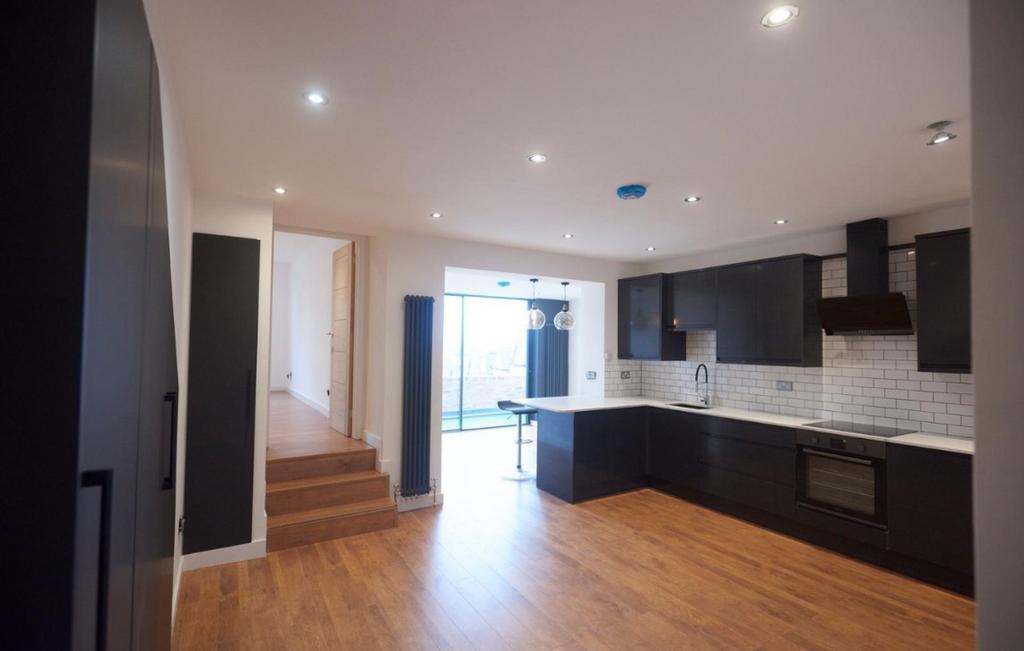 Apartment in London - View 5