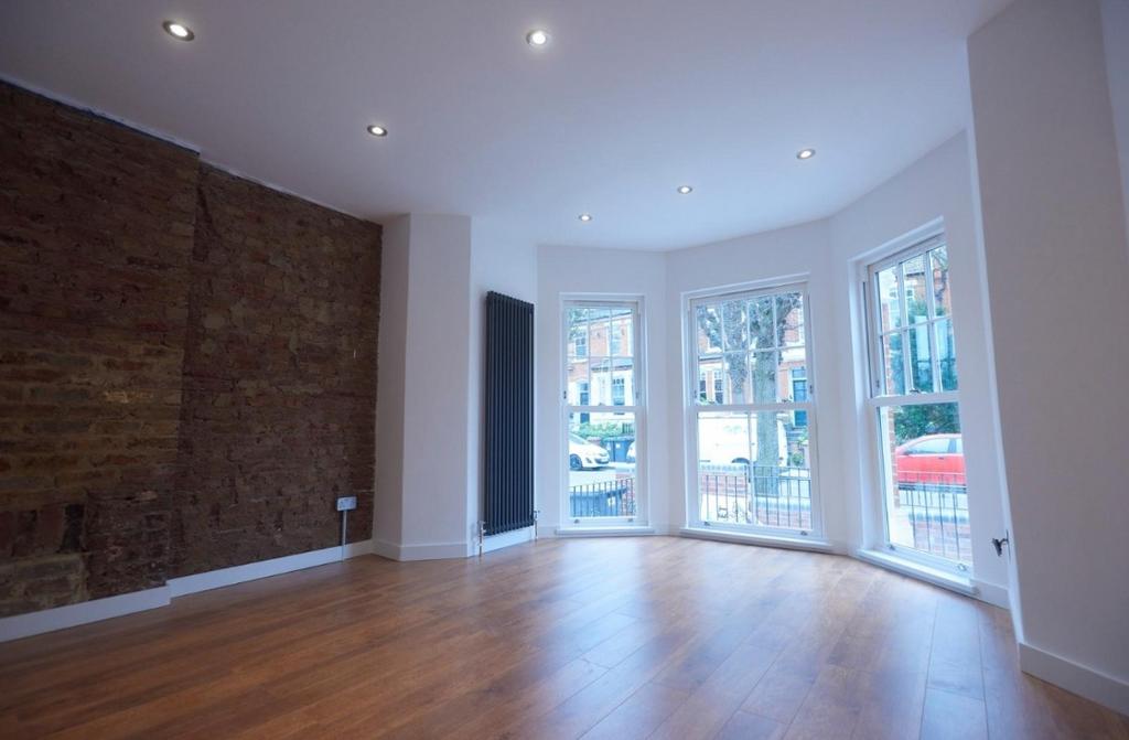 Apartment in London - More