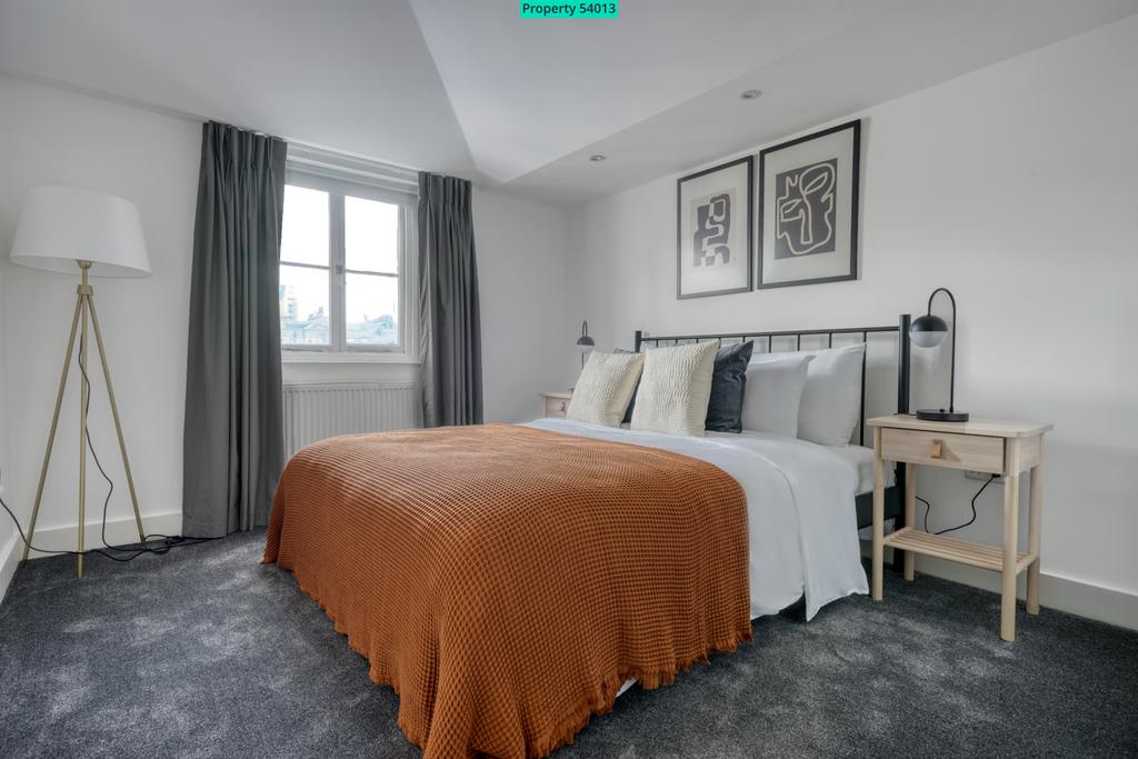 Apartment in London - View 3