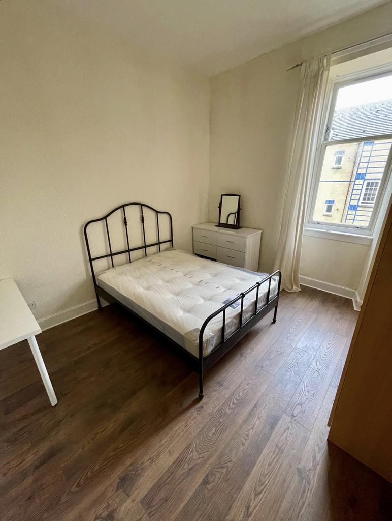 Apartment in Glasgow - View 4