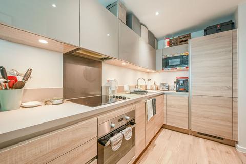 2 bedroom flat for sale, Pioneer Court, E16, Royal Docks, London, E16