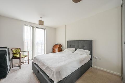 2 bedroom flat for sale, Pioneer Court, E16, Royal Docks, London, E16