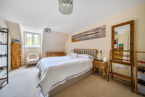 4 bedroom townhouse for sale, Convent Close, Woking, GU22