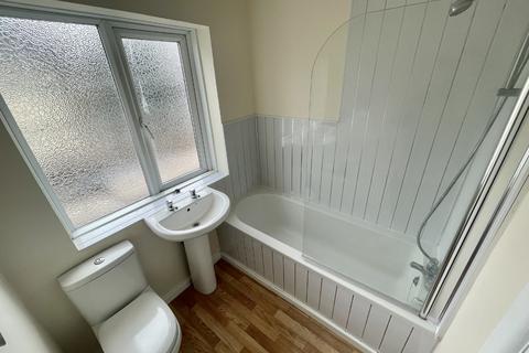 1 bedroom flat to rent, Southwick Road, Bournemouth, Dorset, BH6