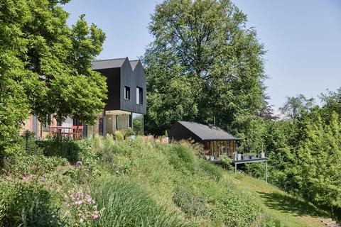 4 bedroom detached house for sale, Folly Cottage, Grayshott, Hampshire