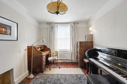 4 bedroom detached house for sale, Church Street, Hampton TW12