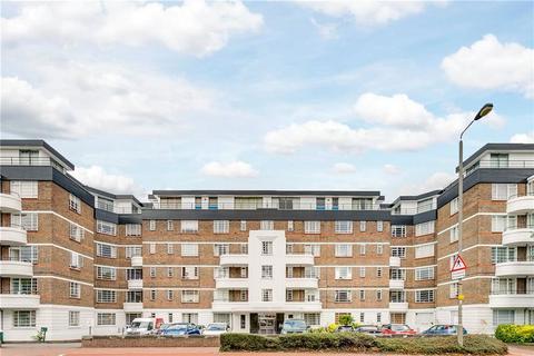 2 bedroom detached house to rent, Hightrees House, London SW12