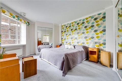 2 bedroom detached house to rent, Hightrees House, London SW12