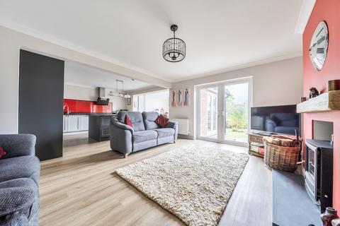 4 bedroom detached bungalow for sale, Hardwick Lane, Bury St. Edmunds IP33