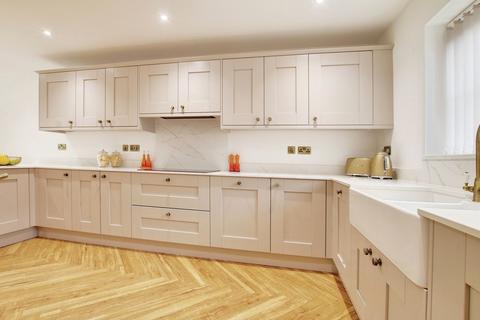 4 bedroom detached house for sale, Eastwood, Chatteris