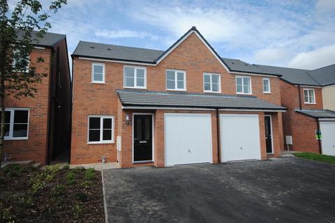 3 bedroom semi-detached house to rent, Greenfields Drive, Newport