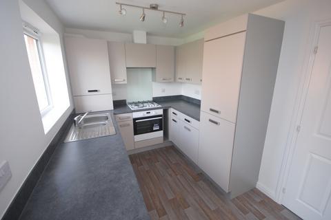 3 bedroom semi-detached house to rent, Greenfields Drive, Newport