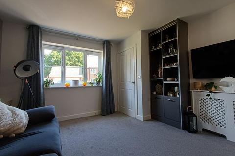 3 bedroom detached house to rent, Marl Grove, Tibberton